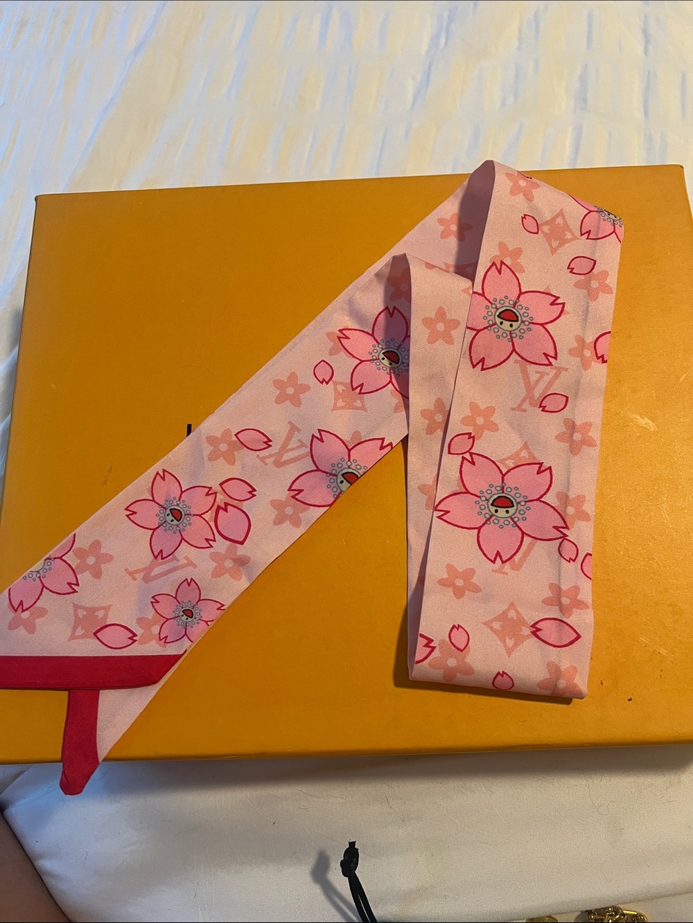 Luxurious Pink Floral Silk Scarf Wrap - Picture 2 of 3
